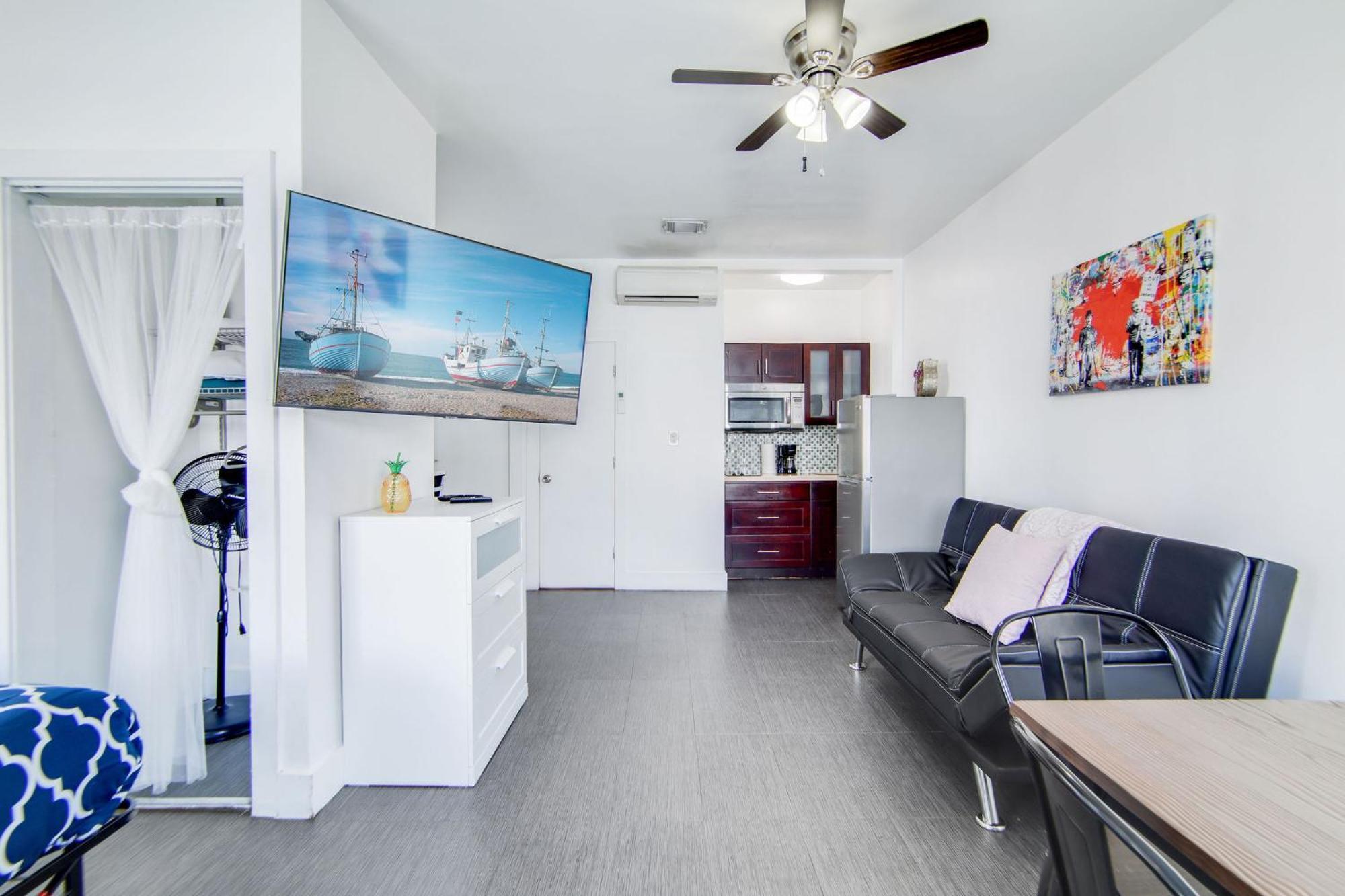 Charming Large Studio Near Ocean Dr - South Beach Маямі-Біч Екстер'єр фото